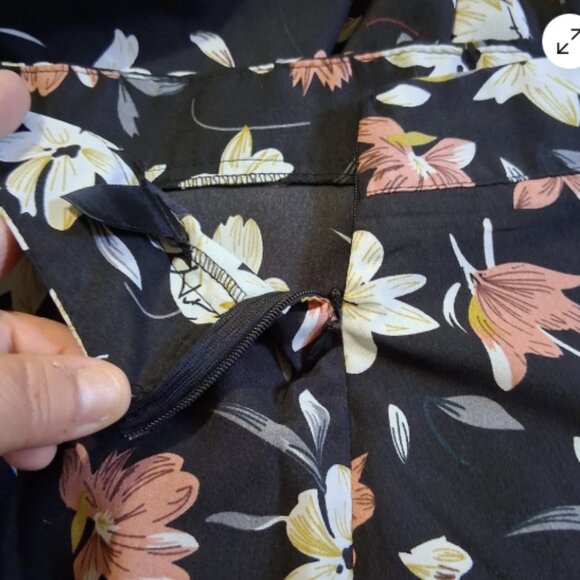 SheIn Curve Palazzo Pants 4XL Black Floral Wide Leg Flowy Plus Size E16 - Picture 2 of 8